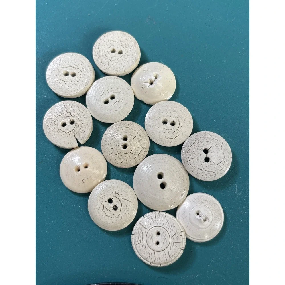 13pc Vintage Cream Composite‎ Buttons Assorted 1-1.25